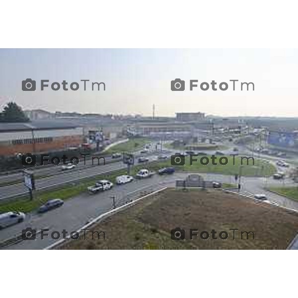 Tiziano Manzoni/LaPresse 30-12- 2025 Italia Cronaca Bergamo il primo da sx sconosciuto Bruno Scarpellini, Francesco Valesini, Emilio Pesenti, Marco Pinetti al tavolo della conferenza stampa comune di Bg