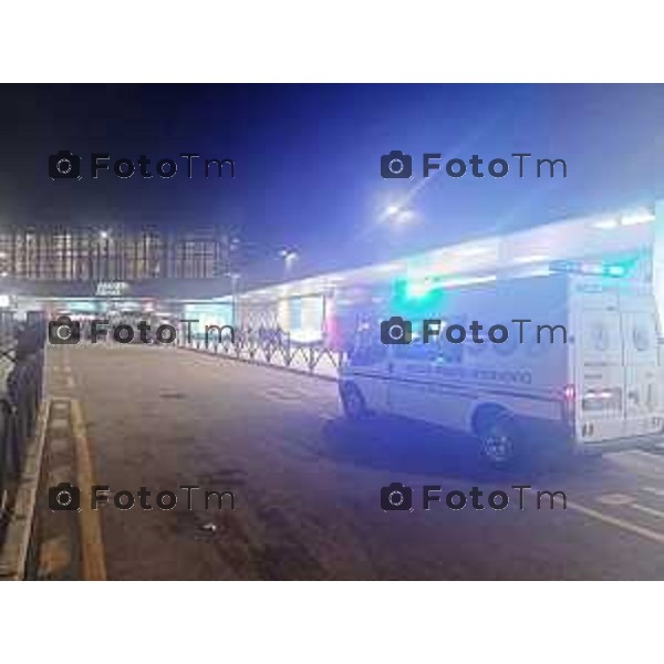 Tiziano Manzoni/LaPresse 4-01- 2026 Italia Cronaca Bergamo Bergamo l\'aeroporto Orio Al Serio paralizzato per ore e migliaia di persone hanno trascorso la notte nello scalo