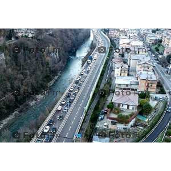 Tiziano Manzoni/LaPresse 14-01- 2026 Italia Cronaca Bergamo Valle Brembana Villa S\'Almè Dalmine e Sedrina traffico intenso
