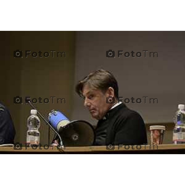 Tiziano Manzoni/LaPresse 16-01- 2026 Italia Cronaca Bergamo Liceo Mascheroni convegno sulla legalita e la giustizia con il procuratore capo Romanelli nella foto Don Antonio Coluccia