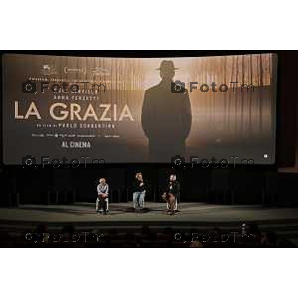 Tiziano Manzoni/LaPresse 4-01- 2026 Italia Cronaca Bergamo Bergamo Arrivo del Regista Paolo Sorrentino al Conca Verde con Daria D’Antonio è la prima donna ad avere vinto il David di Donatello