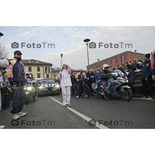 Tiziano Manzoni/LaPresse 17-01- 2026 Italia Cronaca Bergamo Sarnico passaggio della fiaccola olimpica nel paese di Sarnico per Paratico.