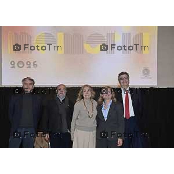 Tiziano Manzoni/LaPresse 21-01- 2026 Italia Cronaca Bergamo Bergamo i figli Emanuele Fiano e Floriana Maris, in conversazione con Daniele Rocchetti. le storie di Nedo Fiano e Gianfranco Maris. Da sx Sergio Gandi, Rocchetti Floriana Maris Elena Carnevali Sindaco e Emanuele Fiano