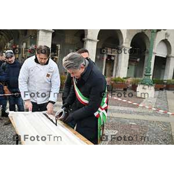 Tiziano Manzoni/LaPresse 22 -1- 2026 Italia Cronaca Bergamo al via la festa del cioccolato sul sentierone