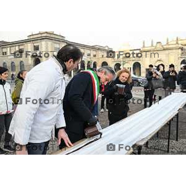 Tiziano Manzoni/LaPresse 22 -1- 2026 Italia Cronaca Bergamo al via la festa del cioccolato sul sentierone