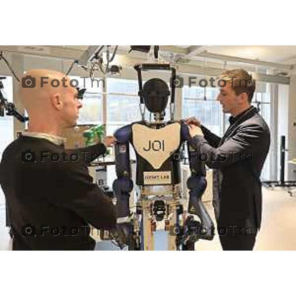 Tiziano Manzoni/LaPresse 23-01- 2026 Italia Cronaca BergamoBergamo inaugurazione del JOiiNT LAB 2.0 Robotica e Intelligenza Artificiale per l’Industria del Futuro. Confindustria Bergamo, Kilometro Rosso e Università degli Studi di Bergamo.