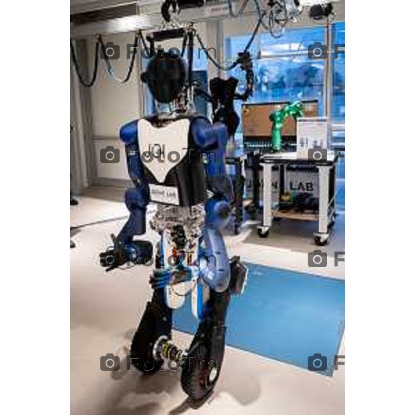 Tiziano Manzoni/LaPresse 23-01- 2026 Italia Cronaca BergamoBergamo inaugurazione del JOiiNT LAB 2.0 Robotica e Intelligenza Artificiale per l’Industria del Futuro. Confindustria Bergamo, Kilometro Rosso e Università degli Studi di Bergamo.