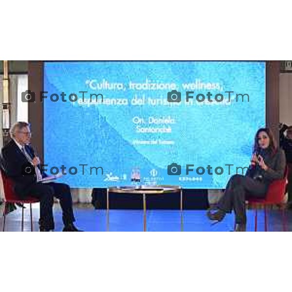 Tiziano Manzoni/LaPresse 30-01- 2026 Italia Cronaca Bergamo Nembro convegno INVESTOR & INDUSTRY FORUM 2026: intervento della ministra del turismo On. Daniela Santanchè Proiezione: “Cultura, tradizione, wellness, l’esperienza del turismo in crescita”