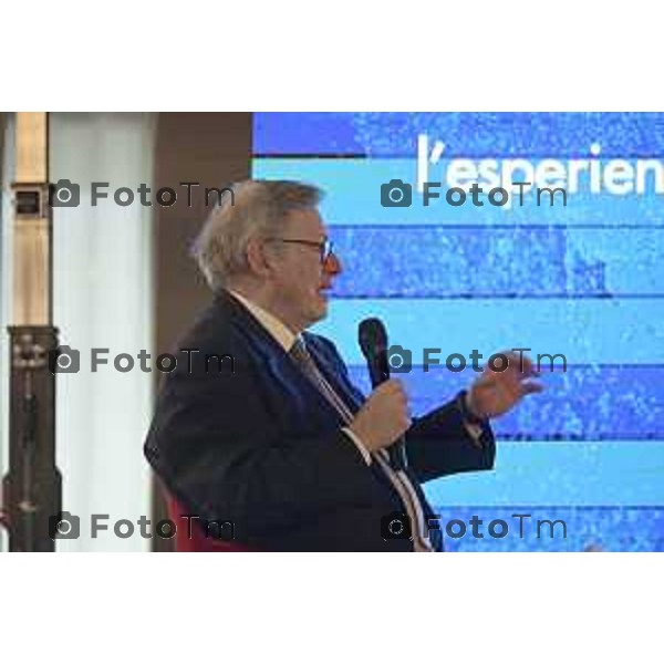 Tiziano Manzoni/LaPresse 30-01- 2026 Italia Cronaca Bergamo Nembro convegno INVESTOR & INDUSTRY FORUM 2026: intervento della ministra del turismo On. Daniela Santanchè Proiezione: “Cultura, tradizione, wellness, l’esperienza del turismo in crescita”