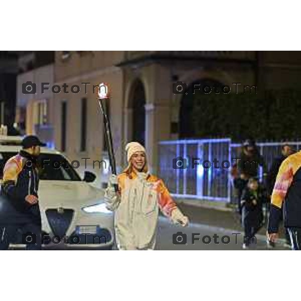Tiziano Manzoni/LaPresse 02-02- 2026 Italia Cronaca Bergamo arrivo in città della fiamma Olimpica con passaggi in piazza vecchia, e accensione del braciere in Largo Belotti