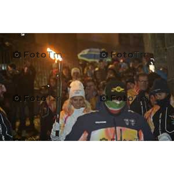 Tiziano Manzoni/LaPresse 02-02- 2026 Italia Cronaca Bergamo arrivo in città della fiamma Olimpica con passaggi in piazza vecchia, e accensione del braciere in Largo Belotti