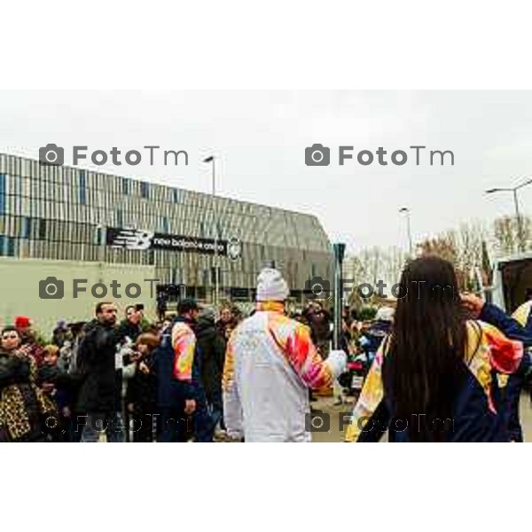 Tiziano Manzoni/LaPresse 02-02- 2026 Italia Cronaca Bergamo arrivo in città della fiamma Olimpica con passaggi in piazza vecchia, e accensione del braciere in Largo Belotti