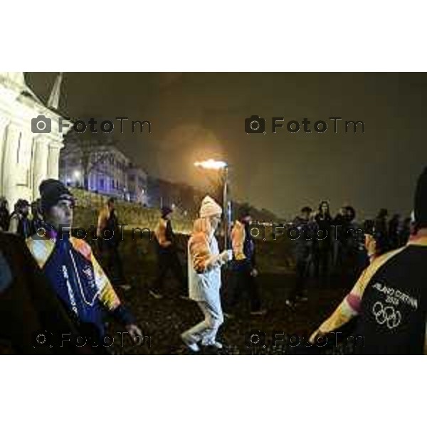 Tiziano Manzoni/LaPresse 02-02- 2026 Italia Cronaca Bergamo arrivo in città della fiamma Olimpica con passaggi in piazza vecchia, e accensione del braciere in Largo Belotti
