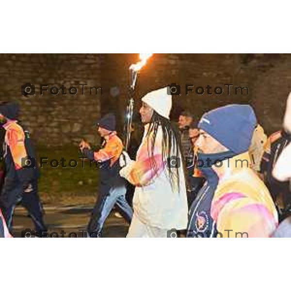Tiziano Manzoni/LaPresse 02-02- 2026 Italia Cronaca Bergamo arrivo in città della fiamma Olimpica con passaggi in piazza vecchia, e accensione del braciere in Largo Belotti