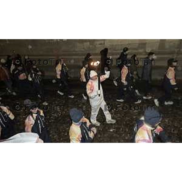 Tiziano Manzoni/LaPresse 02-02- 2026 Italia Cronaca Bergamo arrivo in città della fiamma Olimpica con passaggi in piazza vecchia, e accensione del braciere in Largo Belotti