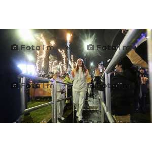 Tiziano Manzoni/LaPresse 02-02- 2026 Italia Cronaca Bergamo arrivo in città della fiamma Olimpica con passaggi in piazza vecchia, e accensione del braciere in Largo Belotti
