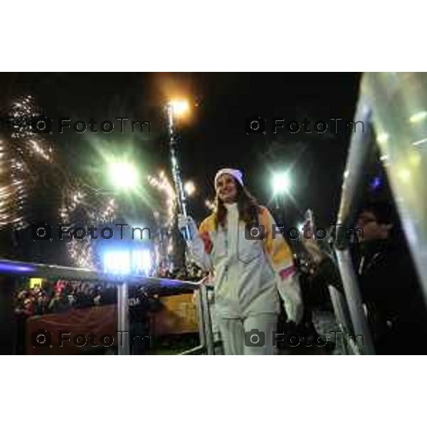 Tiziano Manzoni/LaPresse 02-02- 2026 Italia Cronaca Bergamo arrivo in città della fiamma Olimpica con passaggi in piazza vecchia, e accensione del braciere in Largo Belotti