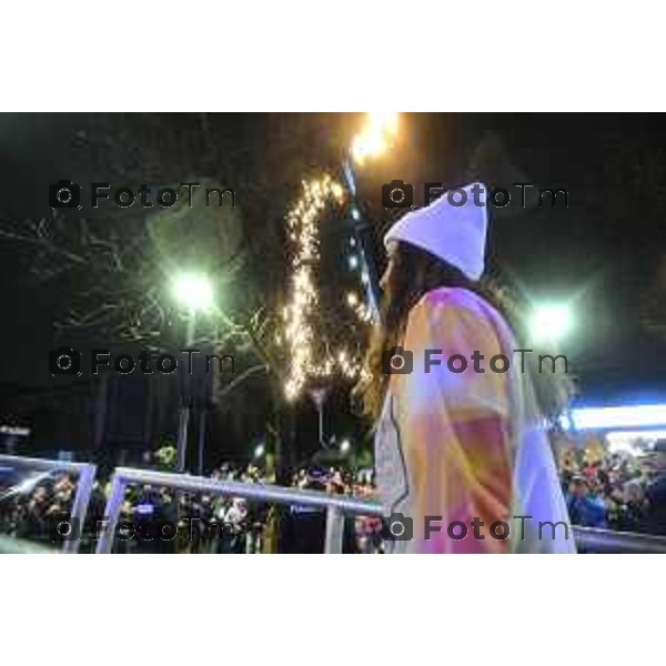 Tiziano Manzoni/LaPresse 02-02- 2026 Italia Cronaca Bergamo arrivo in città della fiamma Olimpica con passaggi in piazza vecchia, e accensione del braciere in Largo Belotti