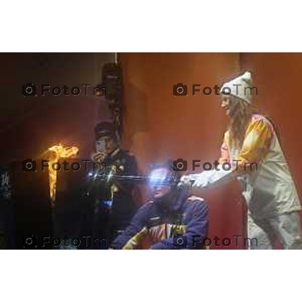 Tiziano Manzoni/LaPresse 02-02- 2026 Italia Cronaca Bergamo arrivo in città della fiamma Olimpica con passaggi in piazza vecchia, e accensione del braciere in Largo Belotti