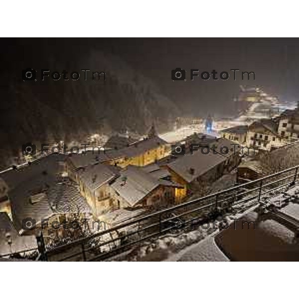 Tiziano Manzoni/LaPresse 3-02- 2026 Italia Cronaca BergamoAlta Valle brembana nevicate Valleve nella notte