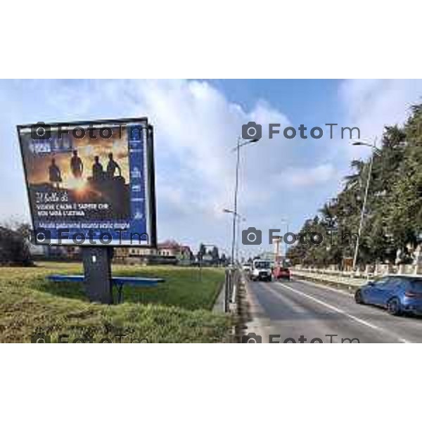 Tiziano Manzoni/LaPresse 2-2-2026 Bergamo, Italia CronacaTreviglio Manifesti choc per la campagna contro gli incidenti stradali