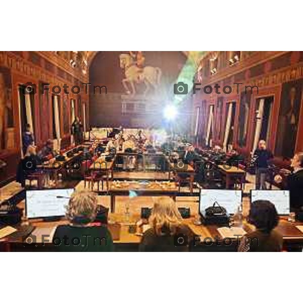 Tiziano Manzoni/Lapresse 5-2-2026 comune di Bergamo l’incontro tra la sindaca Elena Carnevali e le comunità religiose presenti sul territorio bergamasco.