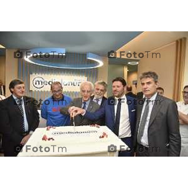 foto LaPresse Tiziano Manzoni 07/05/2018 Cronaca Bergamo - ITALIA inaugurazione Banca Mediulanum Family Banker Office di Bergamo nella foto al centro GIOVANNI PIROVANO vicepresidente di Banca Mediolanum