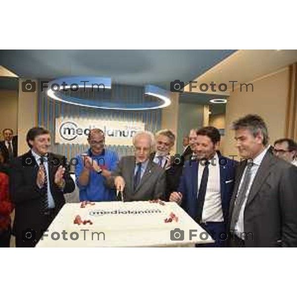 foto LaPresse Tiziano Manzoni 07/05/2018 Cronaca Bergamo - ITALIA inaugurazione Banca Mediulanum Family Banker Office di Bergamo nella foto al centro GIOVANNI PIROVANO vicepresidente di Banca Mediolanum
