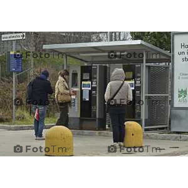 Tiziano Manzoni/LaPresse 7- 02- 2026 Italia CronacaBergamo Parcheggio Ospedale Papa Giovanni XXIII Interno esterno coperto sosta selvaggia divieto