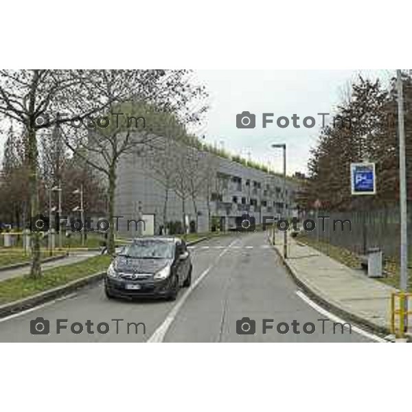 Tiziano Manzoni/LaPresse 7- 02- 2026 Italia CronacaBergamo Parcheggio Ospedale Papa Giovanni XXIII Interno esterno coperto sosta selvaggia divieto