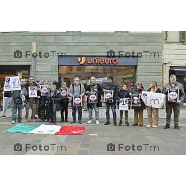Tiziano Manzoni/LaPresse 7-02- 2026 Italia Cronaca Bergamo MoVimento 5 Stelle aderisce al flashmob Organizzato dai comitati per il NO, referendum giustizia