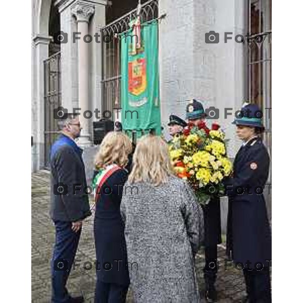 Tiziano Manzoni/LaPresse 10-02- 2026 Italia Cronaca Bergamo in memoria delle vittime delle Foibe omaggio alla targa in ricordo degli esuli della Clementina, in via Tolstoj 7.