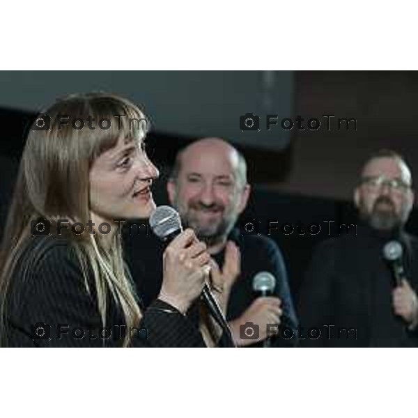 Tiziano Manzoni/LaPresse 10-02- 2026 Italia Cronaca Bergamo Bergamo L’attore e regista Antonio Albanese al Cinema Conca Verde alla prima della proiezione del film “Lavoreremo da grandi”, di cui ha firmato la regia.accompagna alla serata Marianna Folli