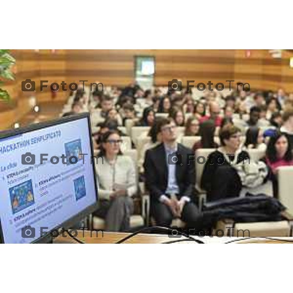 Tiziano Manzoni/LaPresse 11-2- 2026 Italia Cronaca BergamoUniversità degli studi di Bergamo 4 edizione di UniBgirls & STEM, un evento di sensibilizzazione al tema del divario di genere nell’ambito delle STEM (Science, Technology, Engineering and Mathematics)