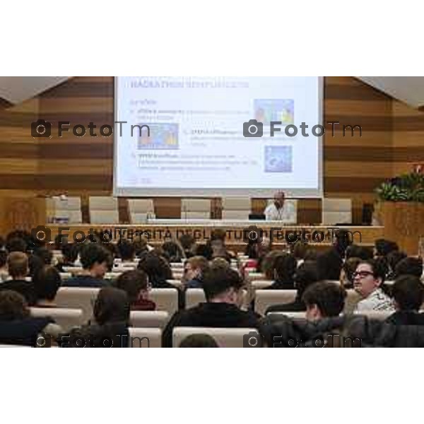 Tiziano Manzoni/LaPresse 11-2- 2026 Italia Cronaca BergamoUniversità degli studi di Bergamo 4 edizione di UniBgirls & STEM, un evento di sensibilizzazione al tema del divario di genere nell’ambito delle STEM (Science, Technology, Engineering and Mathematics)