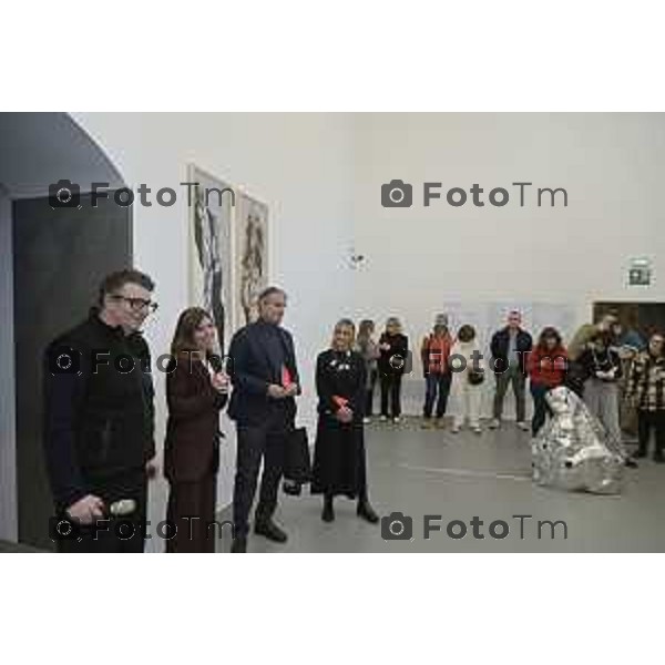 Tiziano Manzoni/LaPresse 12-02- 2026 Italia Cronaca Bergamo Bergamo inaugurazione della mostra Interscape L\'anteprima stampa GAMeC nelle foto la prsentazione Ettore Favini. Vicedirettore Politecnico delle Arti Daniela Giordano Direttrice Politecnico delle Arti Sergio Gandi vicesindaco ass cultura BG Simona Bonaldi Presidente consiglio direttivo GAMeC