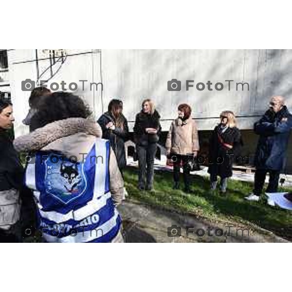 Protesta davanti al municipio contro inceneritore 18 Febbraio 202 Italia Bergamo scuola primaria Rodari presenta la prima colonia felina scolastica riconosciuta dal Comune di Bergamo. foto Tiziano Manzoni Lapresse