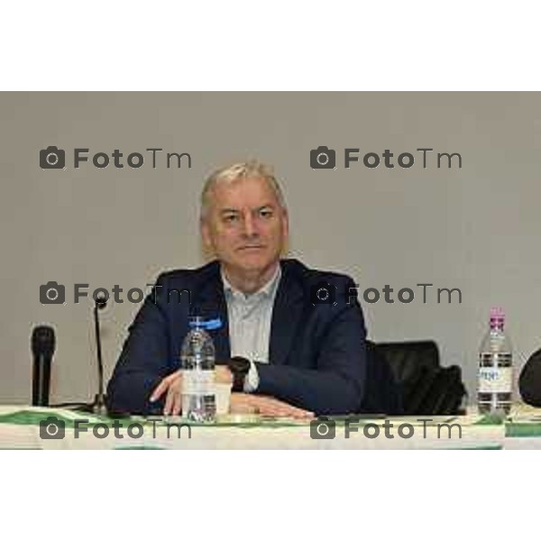 Bergamo e referendum Le ragioni del SI e del NO Confronto tra Antonio di Pietro e Maurizio Romanelli nella foto Francesco Corna, segretario generale CISL Bergamo. 26 Febbraio 2026 Bg Italia foto Tiziano Manzoni Lapresse