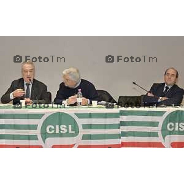 Bergamo e referendum Le ragioni del SI e del NO Confronto tra Antonio di Pietro e Maurizio Romanelli nella foto il moderatore da Franco cattaneo ( frai i due PM ) Antonio di Pietro e il Procuratore capo di Bergamo, Maurizio Romanelli. L’incontro sarà introdotto da Francesco Corna, segretario generale CISL Bergamo. 26 Febbraio 2026 Bg Italia foto Tiziano Manzoni Lapresse