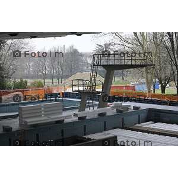 Bergamo visita cantiere Piscine Italcementi con Assessore Valesini, 28 Febbraio 2026 Bergamo Italia foto Tiziano Manzoni Lapresse