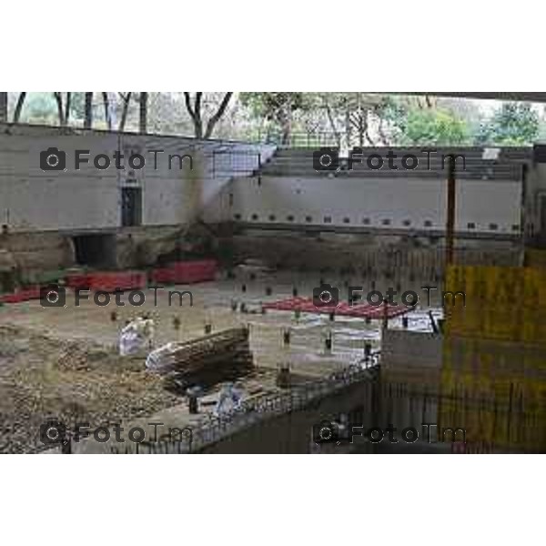 Bergamo visita cantiere Piscine Italcementi con Assessore Valesini, 28 Febbraio 2026 Bergamo Italia foto Tiziano Manzoni Lapresse