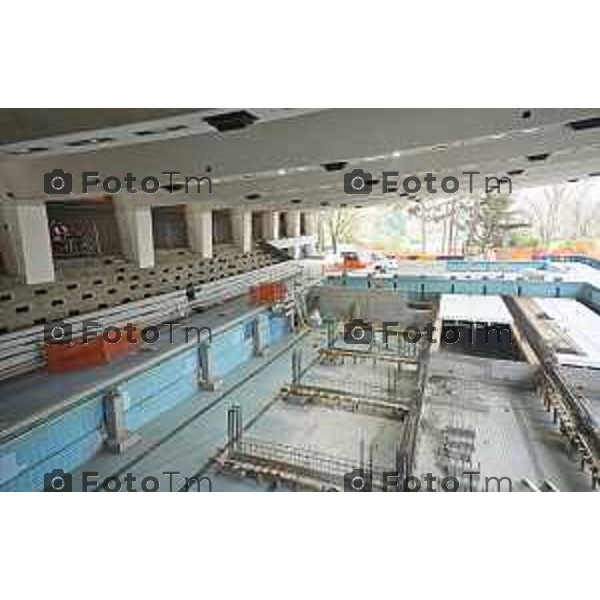 Bergamo visita cantiere Piscine Italcementi con Assessore Valesini, 28 Febbraio 2026 Bergamo Italia foto Tiziano Manzoni Lapresse