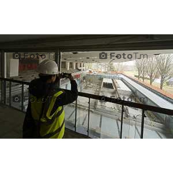Bergamo visita cantiere Piscine Italcementi con Assessore Valesini, 28 Febbraio 2026 Bergamo Italia foto Tiziano Manzoni Lapresse