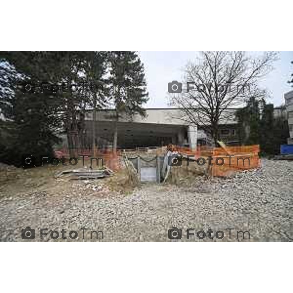 Bergamo visita cantiere Piscine Italcementi con Assessore Valesini, 28 Febbraio 2026 Bergamo Italia foto Tiziano Manzoni Lapresse