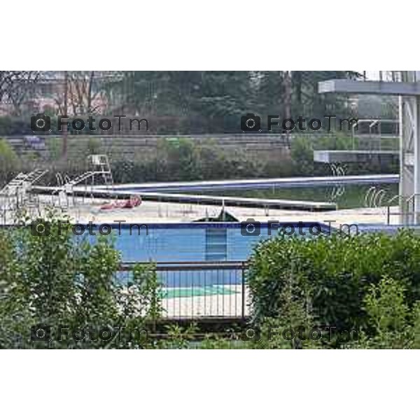 Bergamo visita cantiere Piscine Italcementi con Assessore Valesini, 28 Febbraio 2026 Bergamo Italia foto Tiziano Manzoni Lapresse