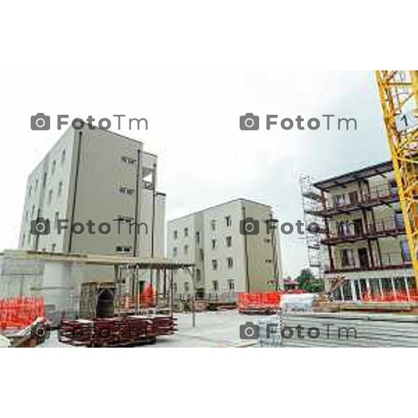 Bergamo, 2 marzo 2026 - Il Ministro delle Infrastrutture Matteo Salvini fa visita al cantiere ALER di via Tommaso Grossi e al cantiere RFI della prossima stazione di Orio Al Serio Aeroporto.