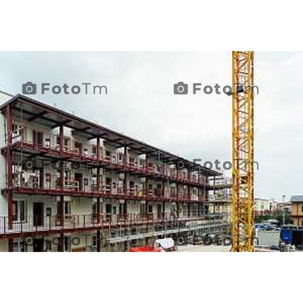 Bergamo, 2 marzo 2026 - Il Ministro delle Infrastrutture Matteo Salvini fa visita al cantiere ALER di via Tommaso Grossi e al cantiere RFI della prossima stazione di Orio Al Serio Aeroporto.