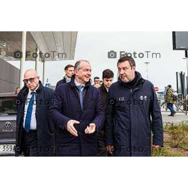 Bergamo, 2 marzo 2026 - Il Ministro delle Infrastrutture Matteo Salvini fa visita al cantiere ALER di via Tommaso Grossi e al cantiere RFI della prossima stazione di Orio Al Serio Aeroporto.