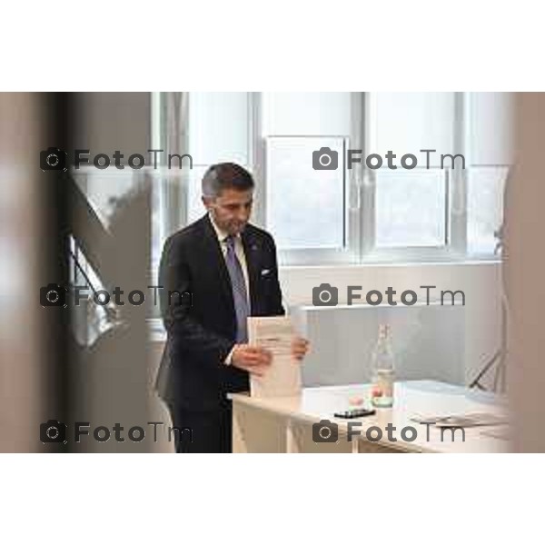 Insieme per il territorio. Stabilimento di S.Pellegrino a San Pellegrino Terme. illustrati i progetti sviluppati e pensati per il territorio, a partire da Casa Paradiso ne parla Michel Beneventi Ad dell\'azienda 4 Marzo 2026 Bergamo Italia foto Tiziano Manzoni Lapresse