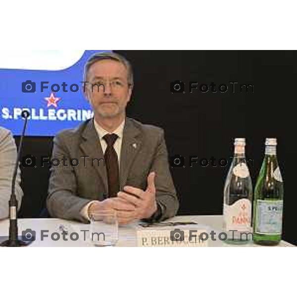 Insieme per il territorio. Stabilimento di S.Pellegrino a San Pellegrino Terme. illustrati i progetti sviluppati e pensati per il territorio, a partire da Casa Paradiso ne parla Michel Beneventi Ad dell\'azienda Francesco Bertocchi Uniacque BG 4 Marzo 2026 Bergamo Italia foto Tiziano Manzoni Lapresse